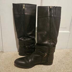Burberry Flat Leather Riding Boots